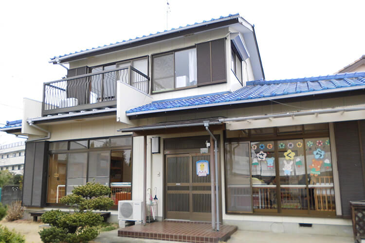 子育て支援センター「さくら」（NPO法人厚生福祉協会）